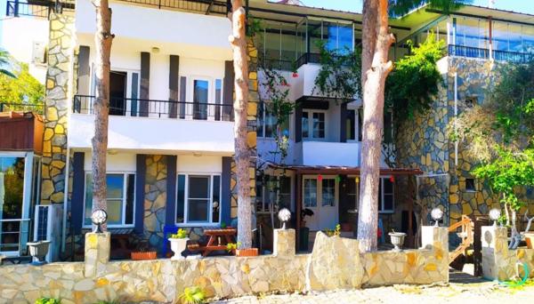 Haluk Hotel