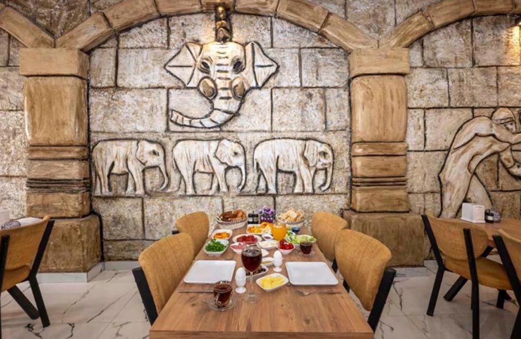 Legend Tulip Hotel