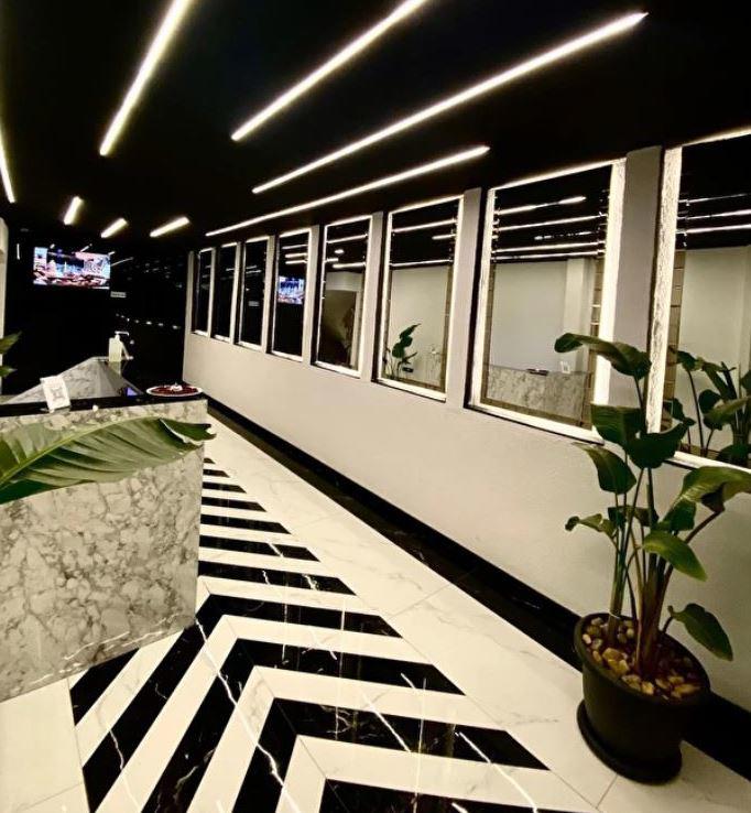 Zebra Otel Buca