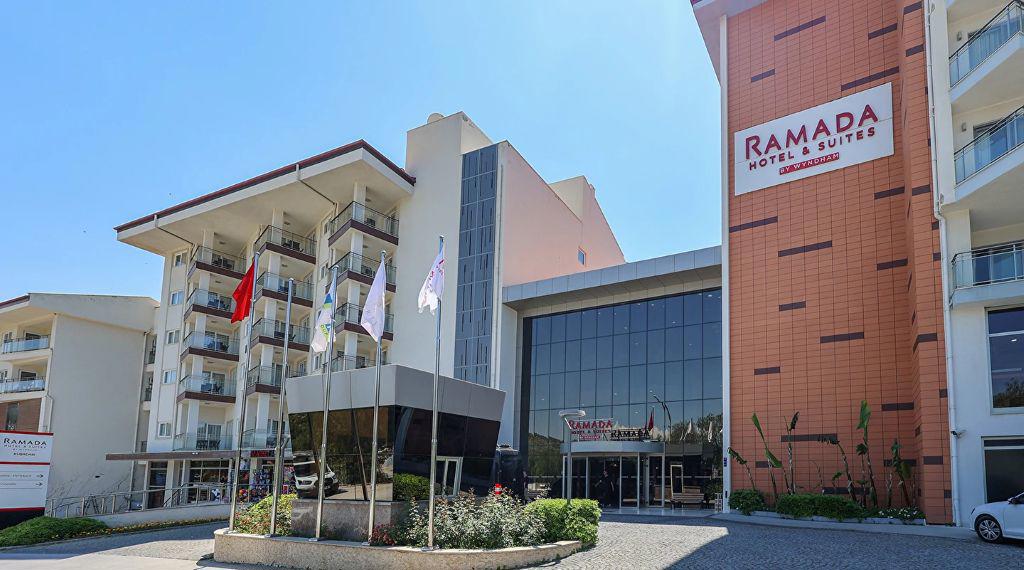 Ramada Hotel & Suites by Wyndham Kuşadası