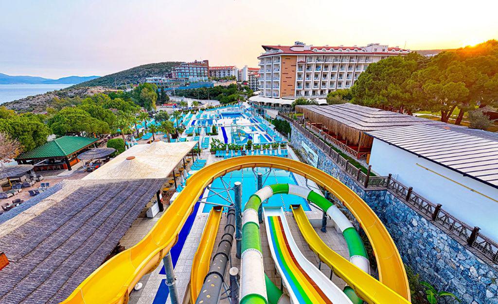 Ramada Resort by Wyndham Kuşadası & Golf