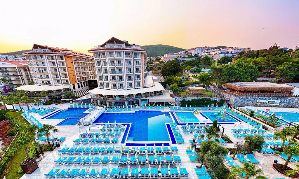 Ramada Resort by Wyndham Kuşadası & Golf