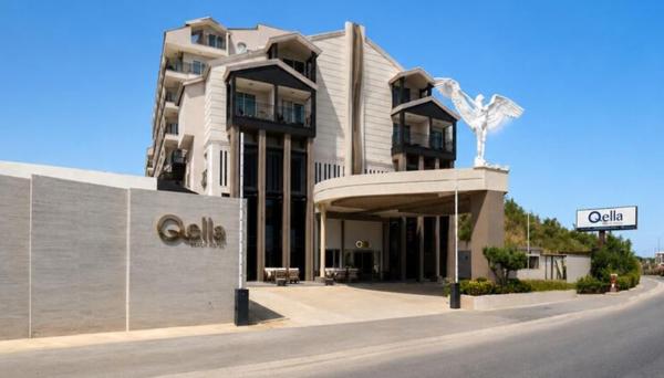 Q Ella Beach Hotel Side