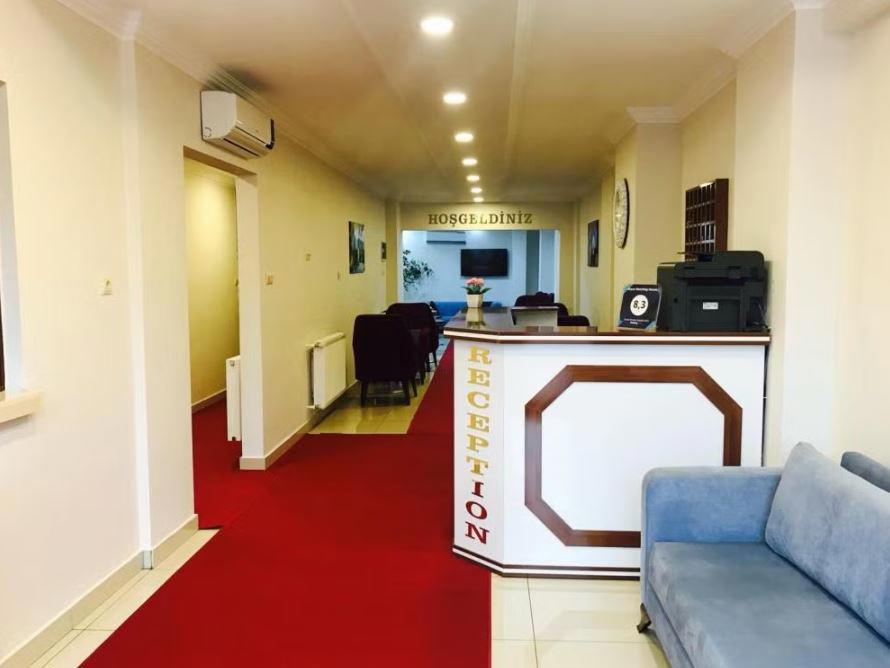 Larok Hotel