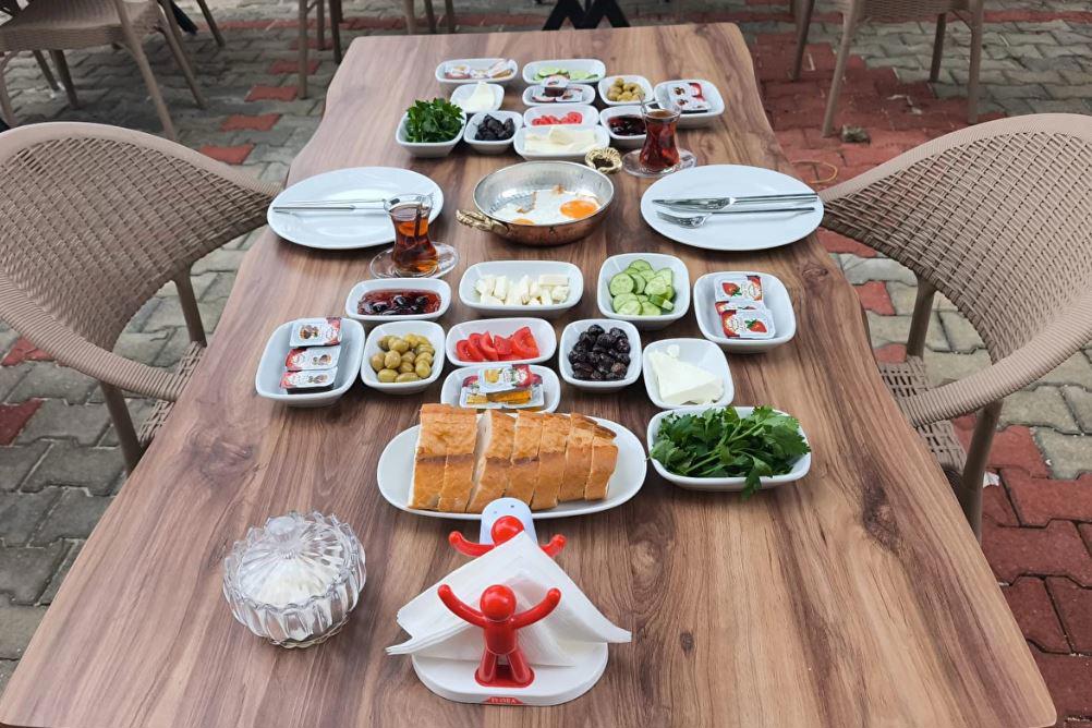 Zümrüt Konağı