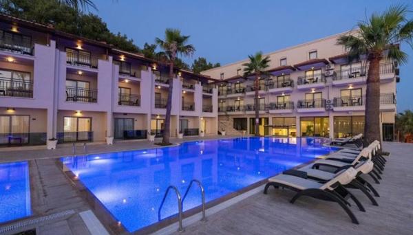 Altamare Hotel Kuşadası