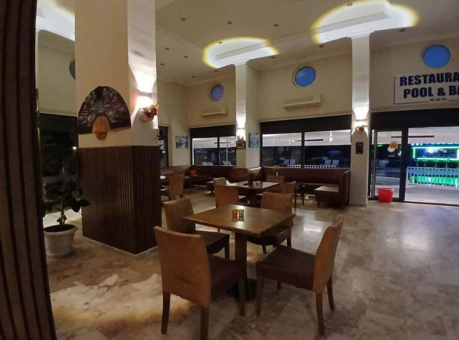 Golden Moon Apart Hotel