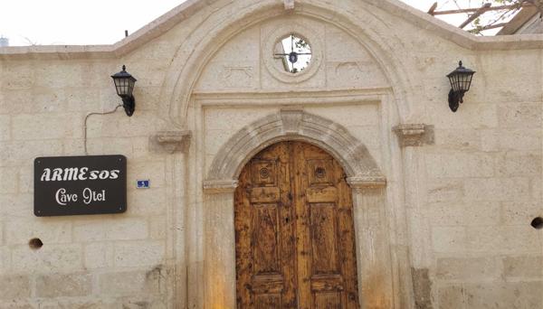 Armesos Cave Hotel