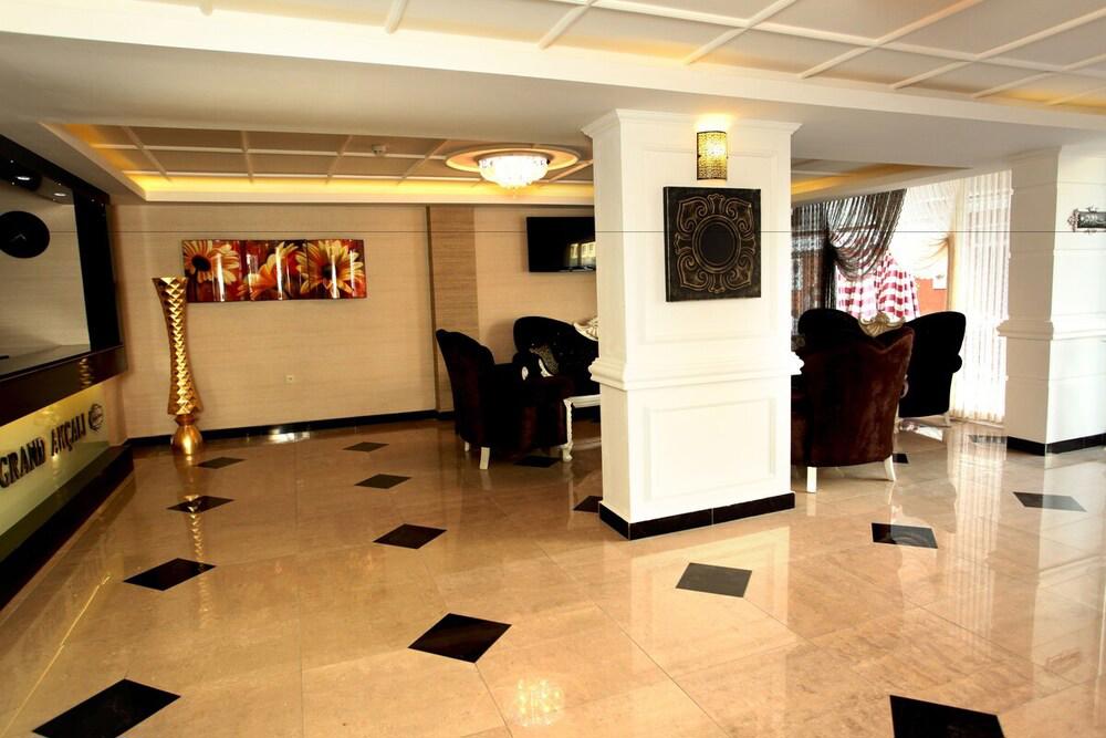 Grand Akçali Otel