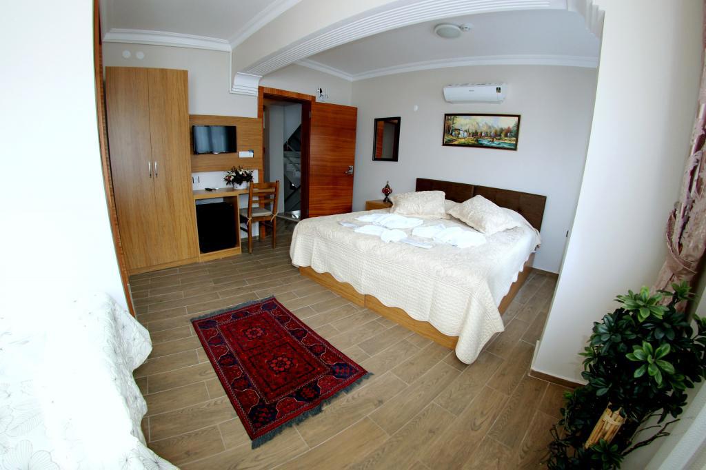 Selena Hotel