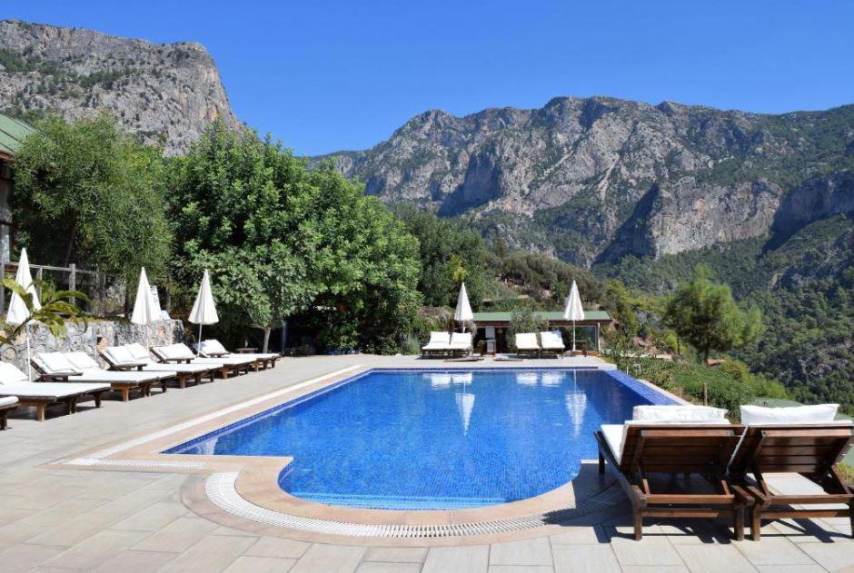 Kabak Avalon Bungalows +16