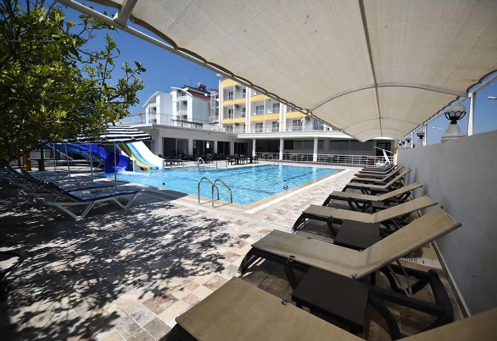 Demirci Hotel