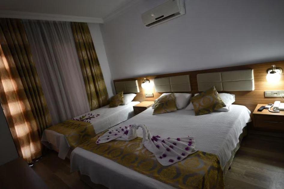 Demirci Hotel