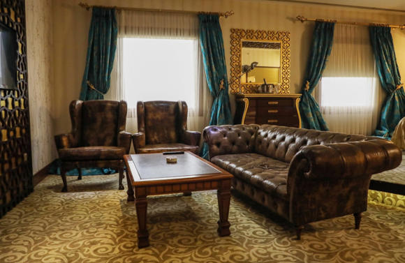 Teymur Continental Hotel & Convention Center
