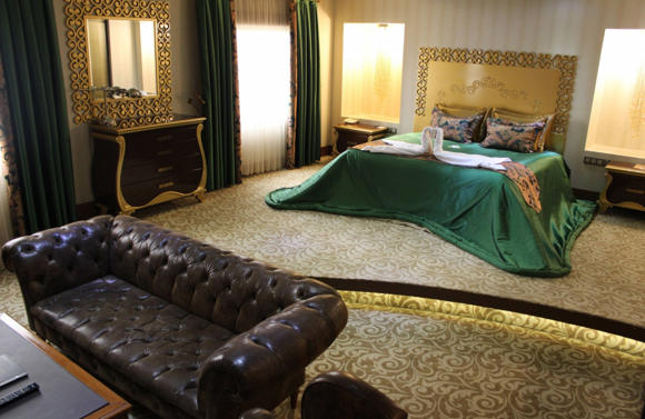Teymur Continental Hotel & Convention Center