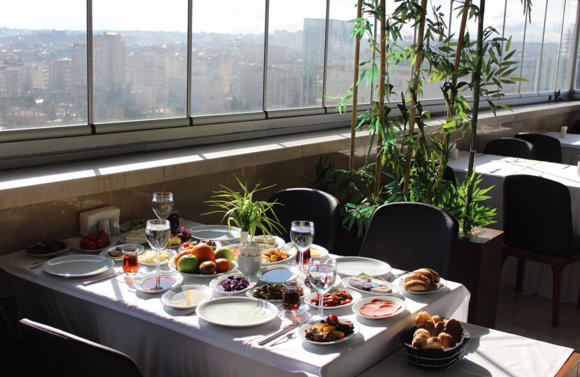 Teymur Continental Hotel & Convention Center