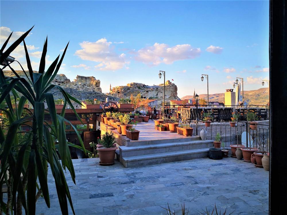 Larissa Cave Hotel