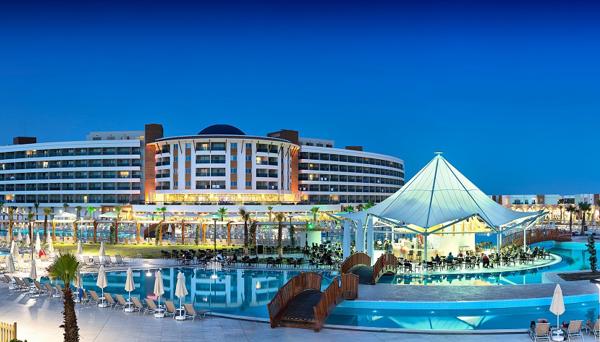 Aquasis De Luxe Resort & Spa