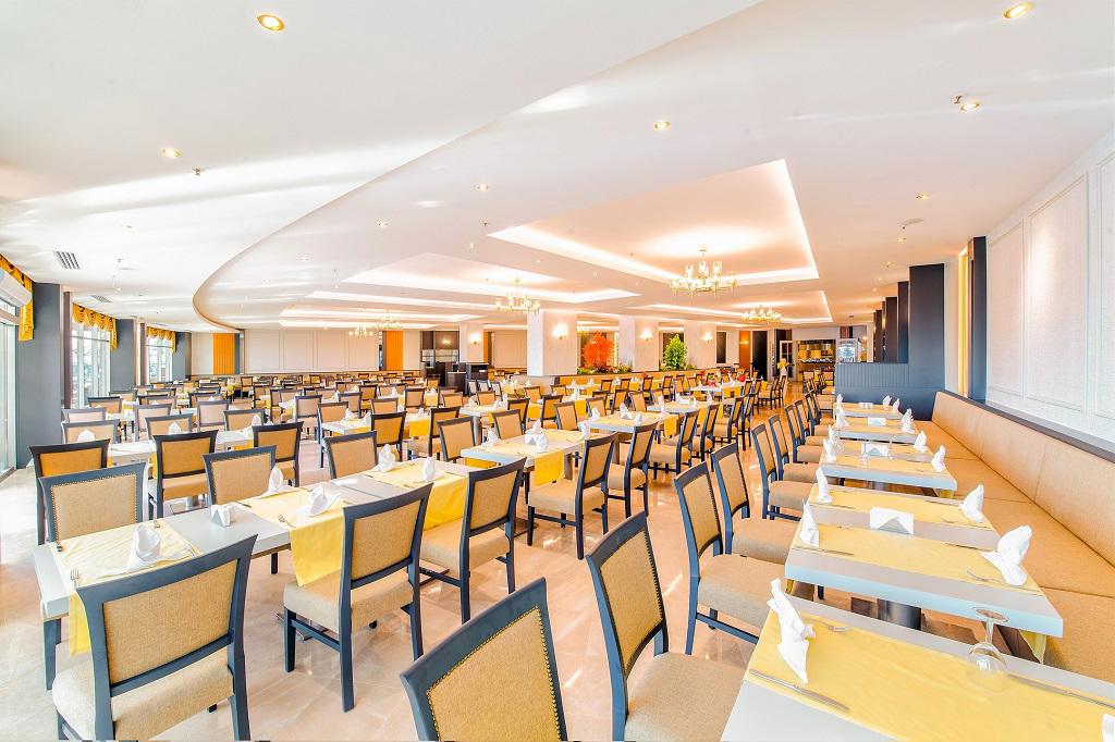 Aquasis De Luxe Resort & Spa