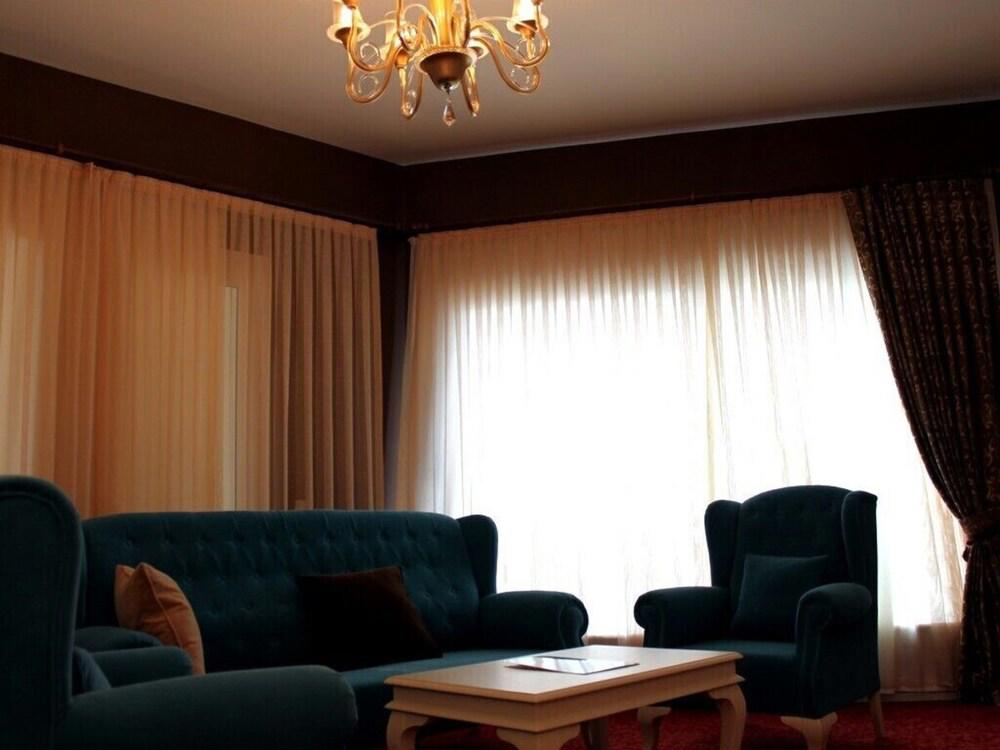 Parlak Resort Hotel