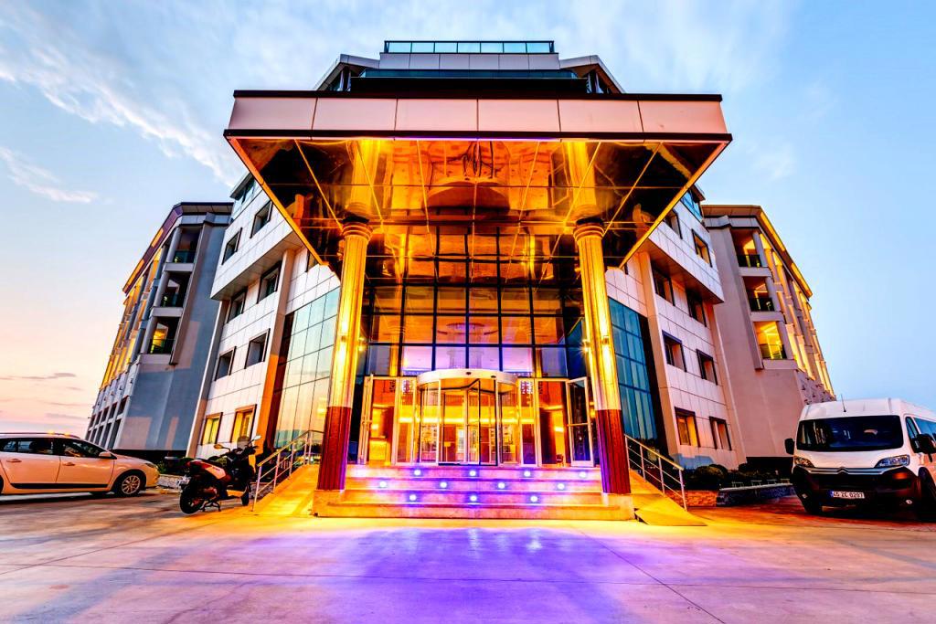 Kaynesia Hotel