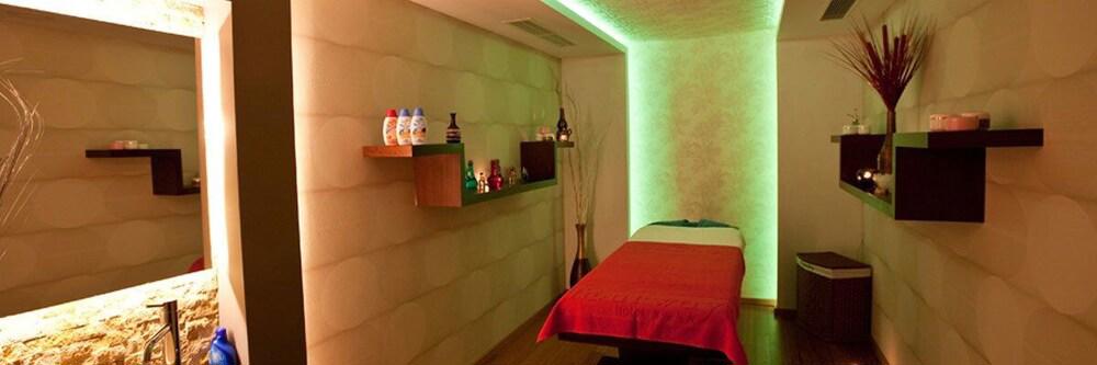 Fourway Hotel-Spa