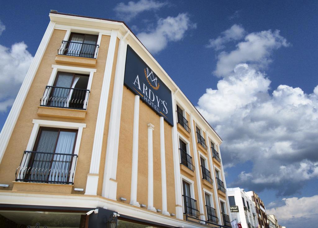 Ardy's Hotel