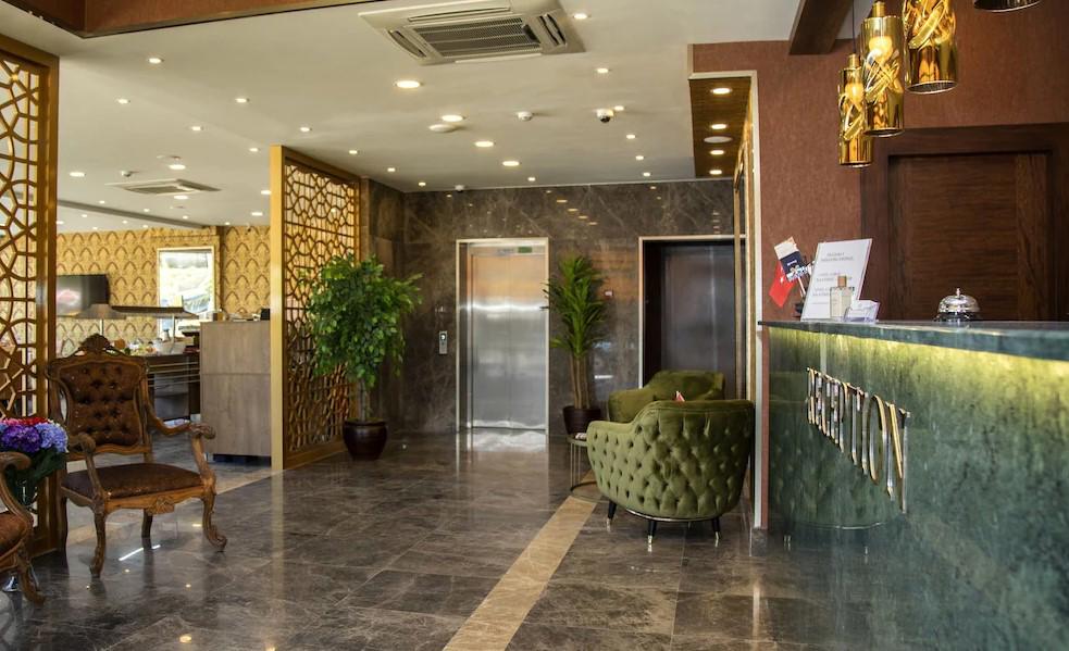 Ardy's Hotel