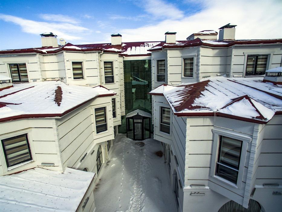Kars-ı Şirin Hotel