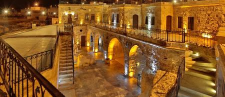 Golden Cave Suites
