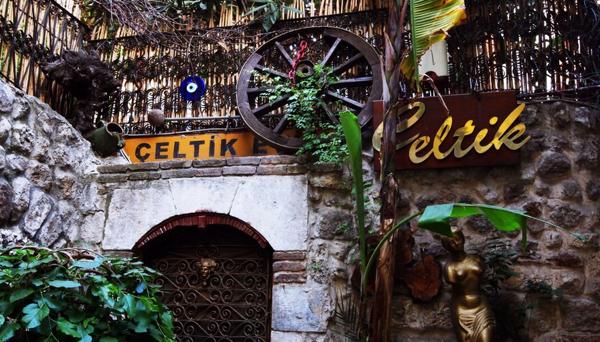 Antique Celtik House