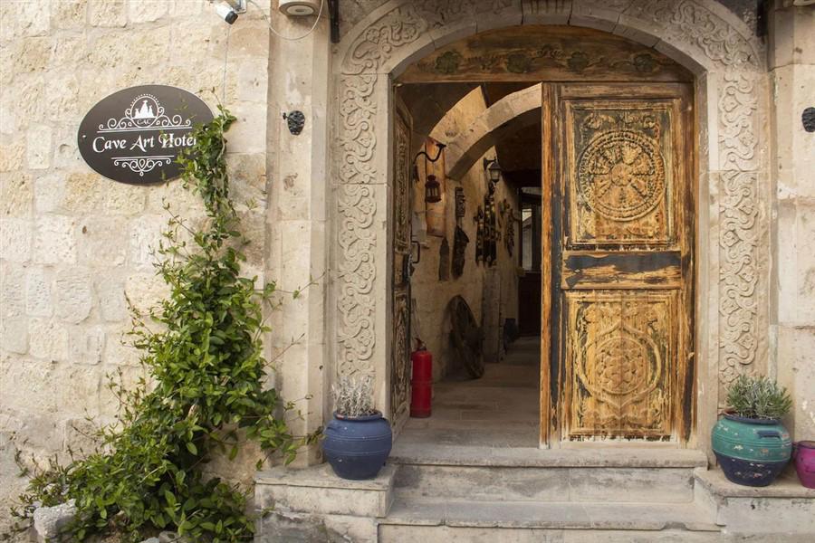 Cave Art Hotel