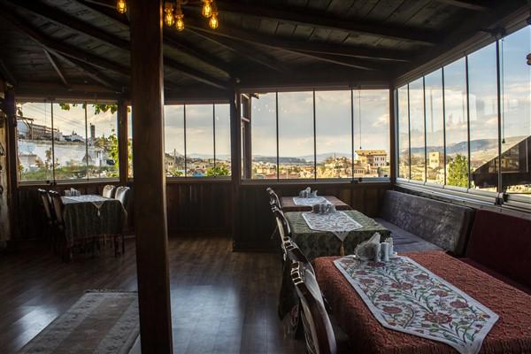 Cave Art Hotel