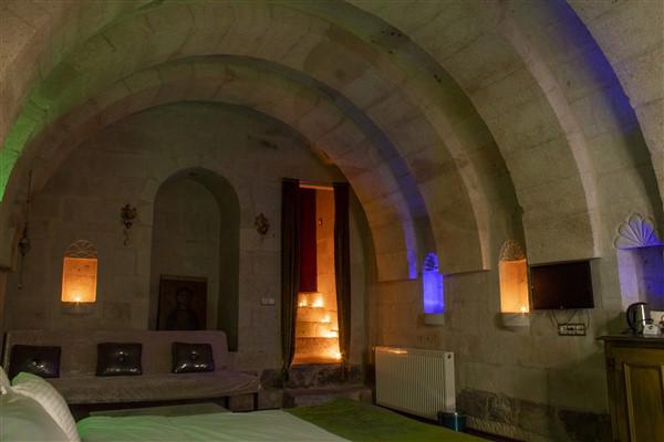 Cave Art Hotel