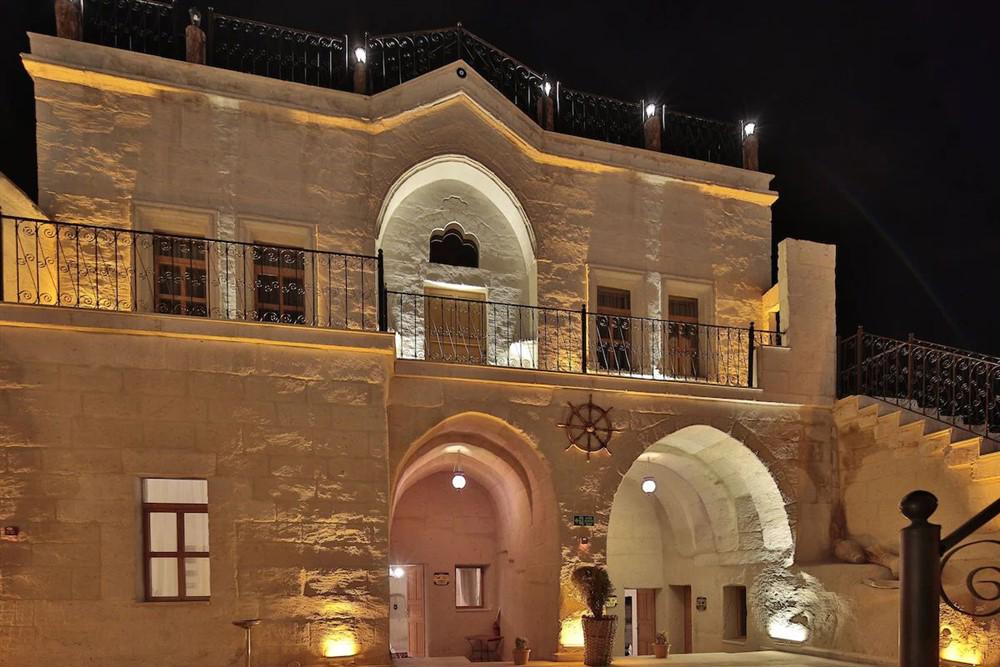Fosil Cave Hotel
