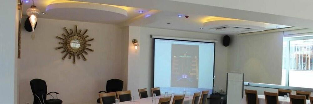 Northhill Hotel
