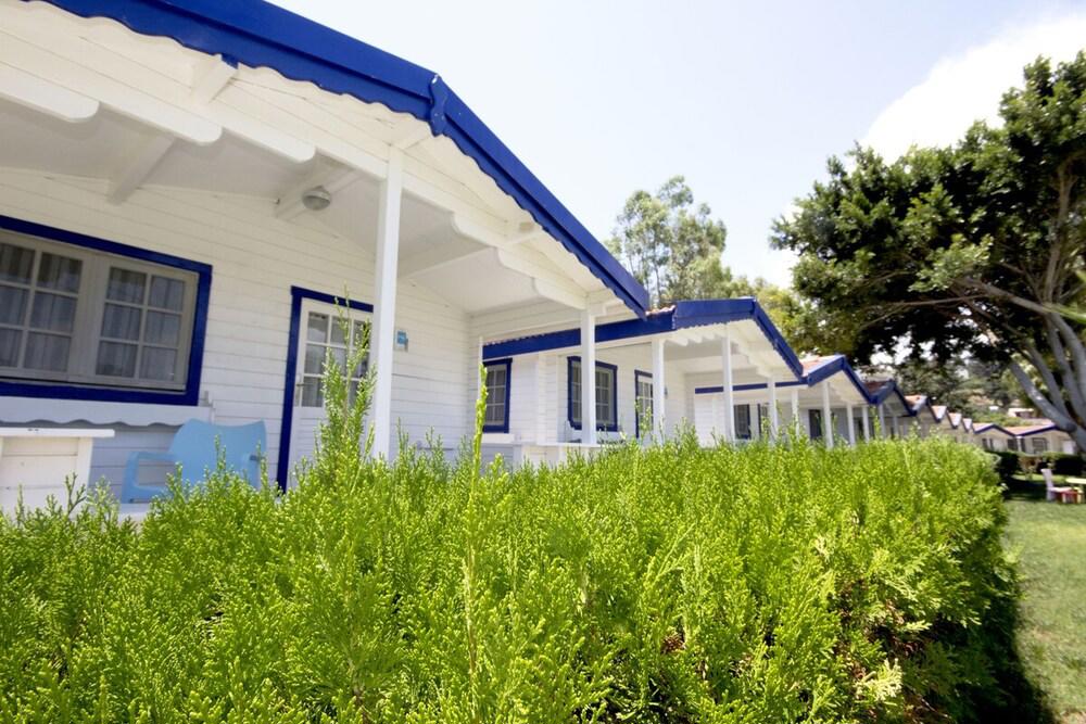 Mavi Beyaz Hotel & Beach Club