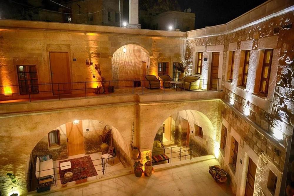 Salkım Cave House