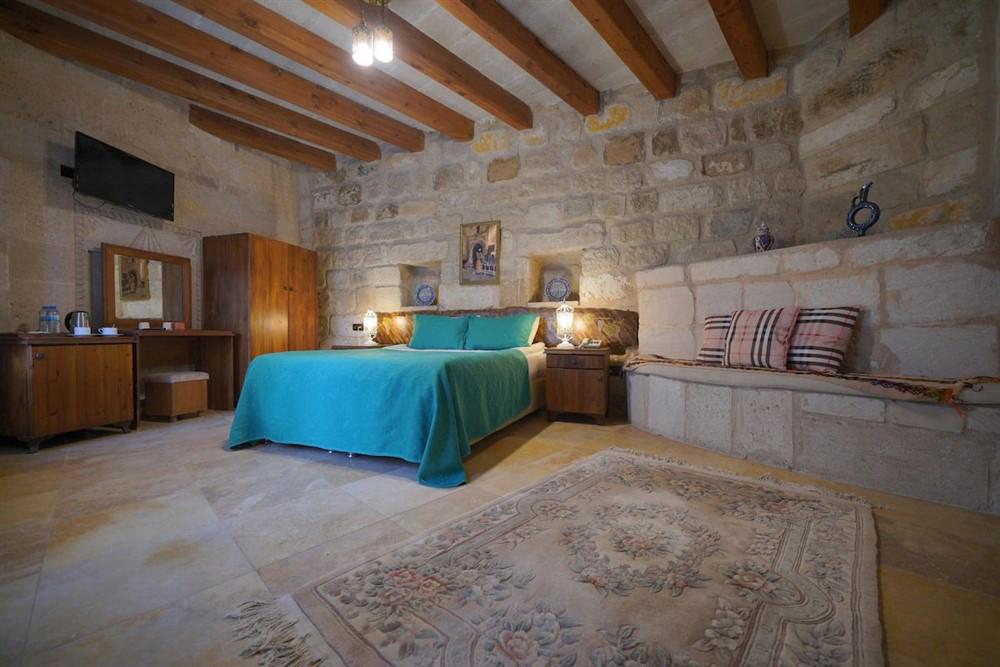 Salkım Cave House