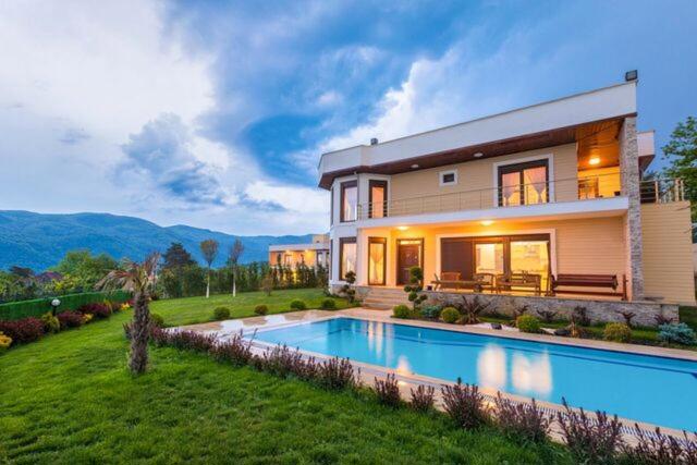 Nawras Resort