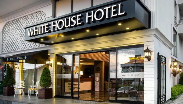 White House Hotel