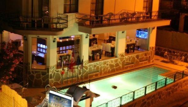 Kum Hotel