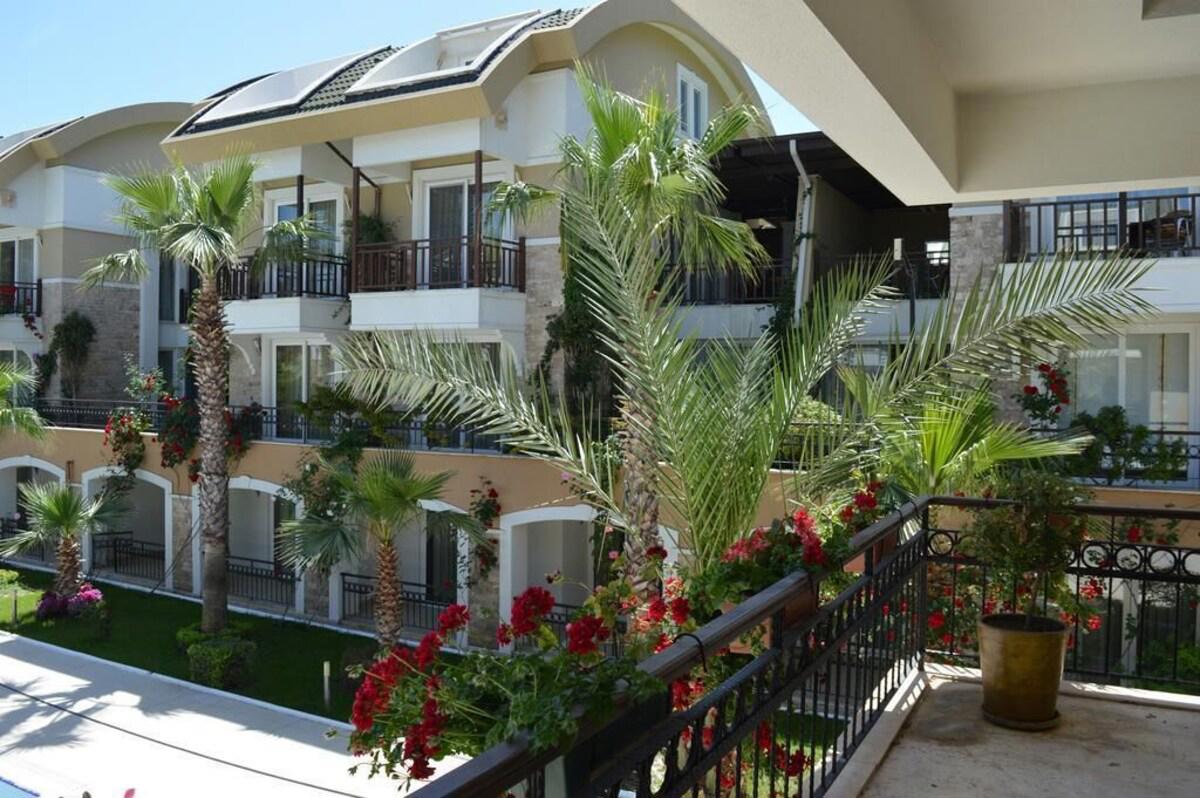 Ray Sultan Homes Classic