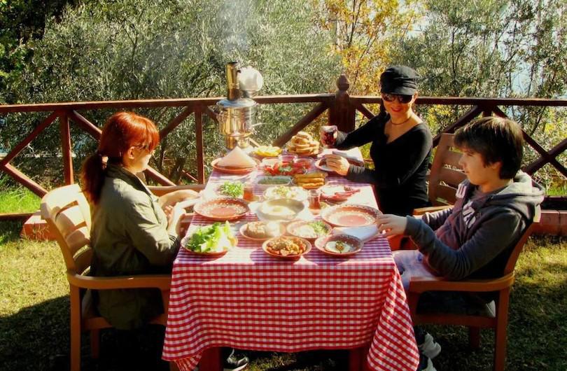 Saklı Göl Evleri