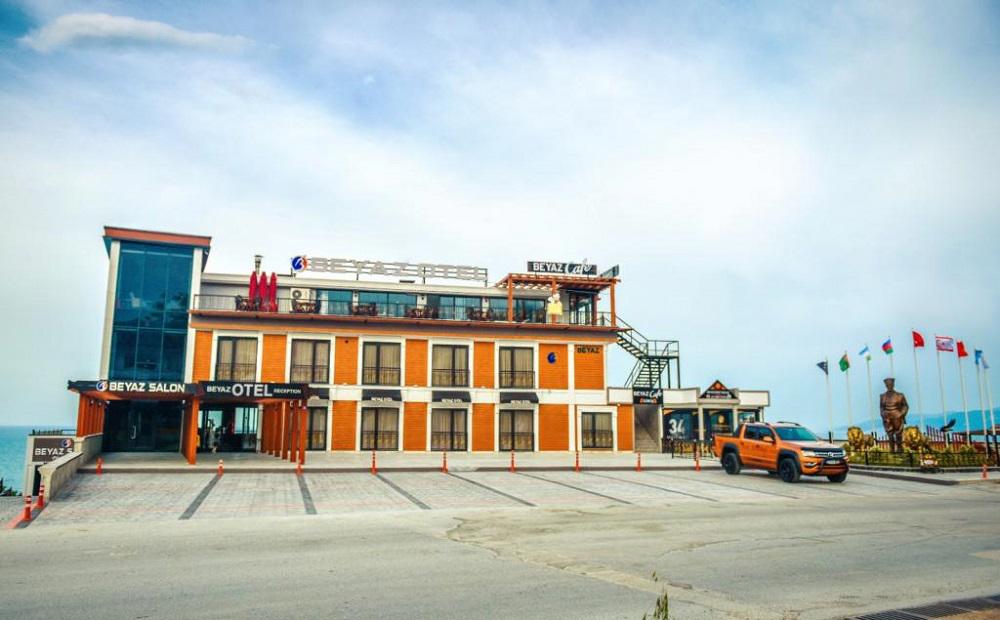 Beyaz Otel