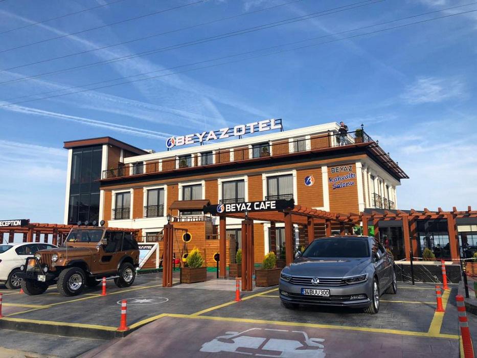 Beyaz Otel