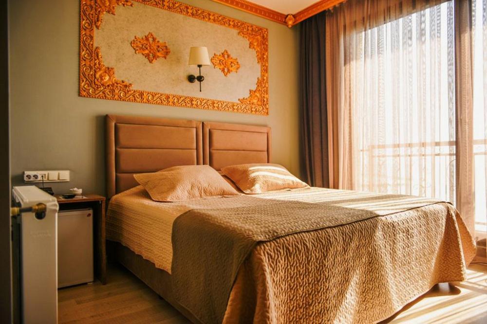 Beyaz Otel