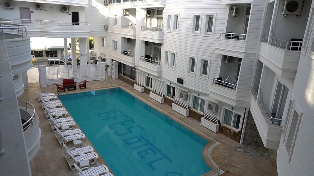 Club Efes Otel