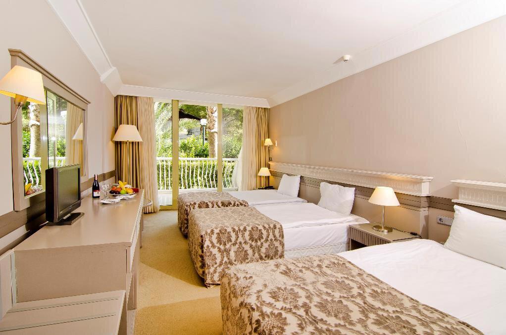 Fantasia Hotel De Luxe Kuşadası