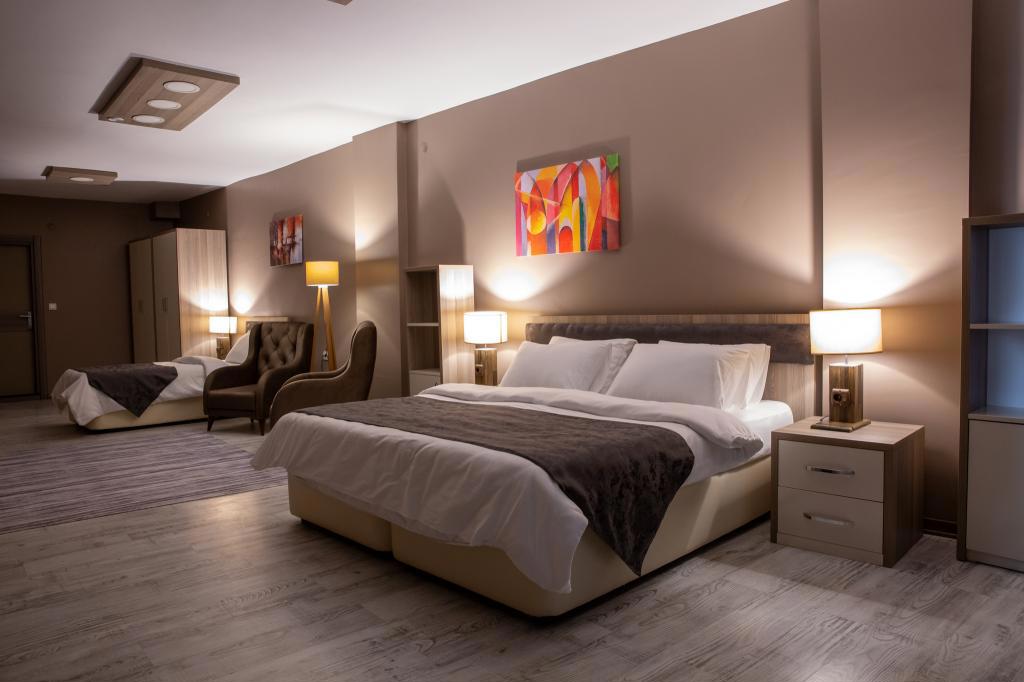 Staron Otel